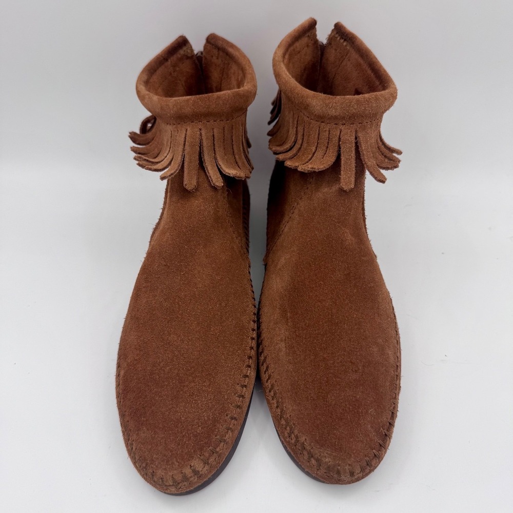 Minnetonka Hardsole Moccasin Fringe Ankle Bootie Brown Suede Womens 7.5